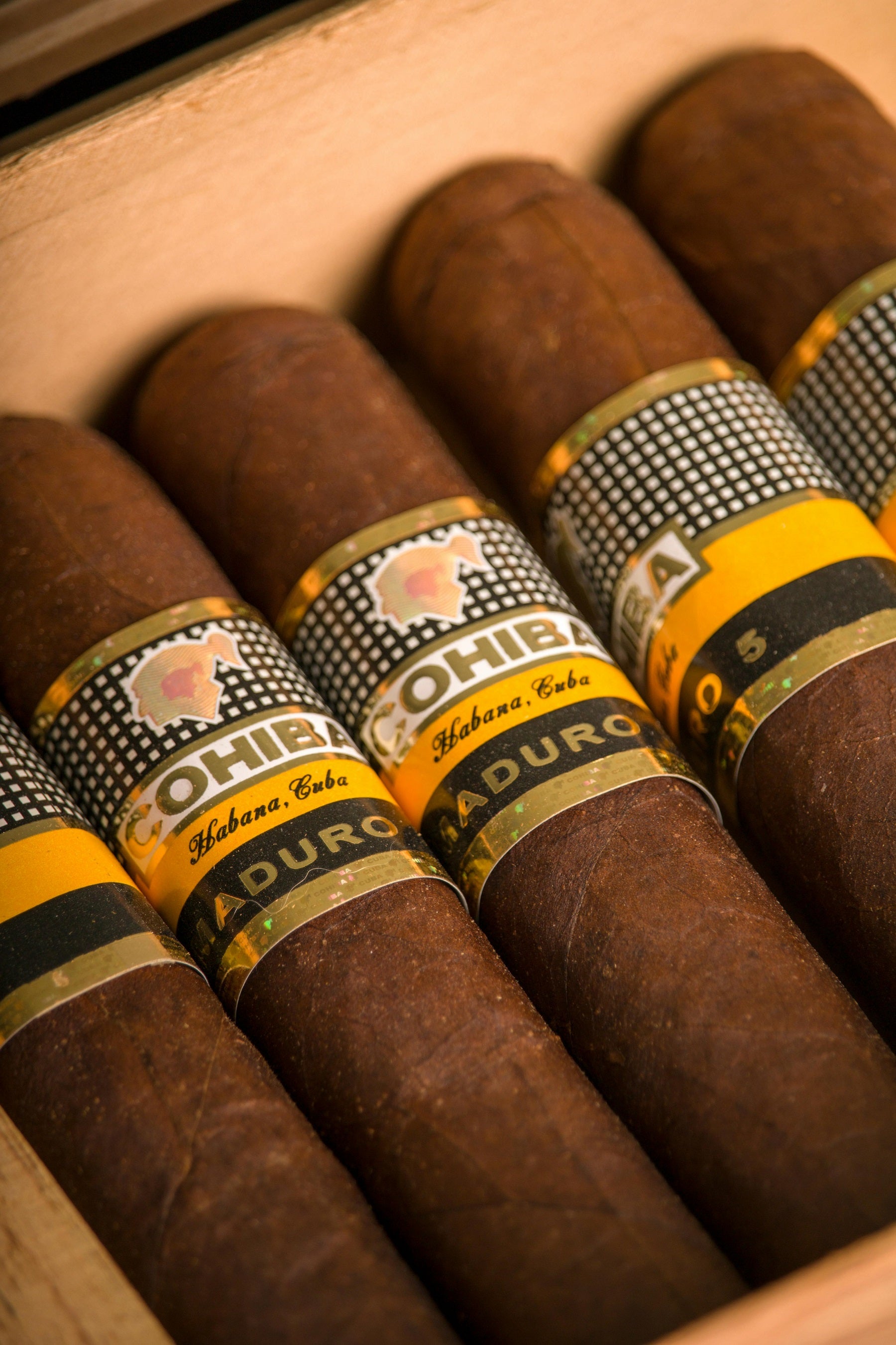 Cohiba Zigarren Tradition, Luxus und Qualität in einer Zigarre
