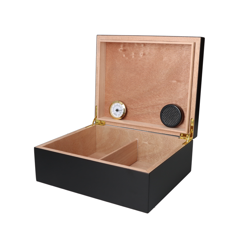Angelo Humidor Schwarz matt /Golddekor, 28 x 23,6 x 11,2 cm