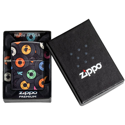 Zippo 60006835 49352 Records Design Frontansicht World of Smoke