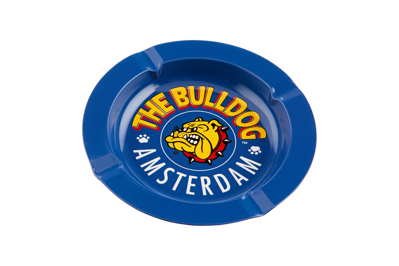 Bulldog Metallascher Blau Frontansicht World of Smoke