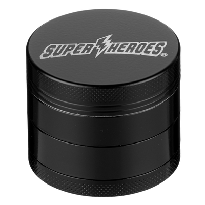 Super Heroes Grinder Keramik schwarz 4tlg o50mm Frontansicht World of Smoke